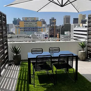 Modern Luxury With Breathtaking Views - No Load Shedding Apartment Kapstadt