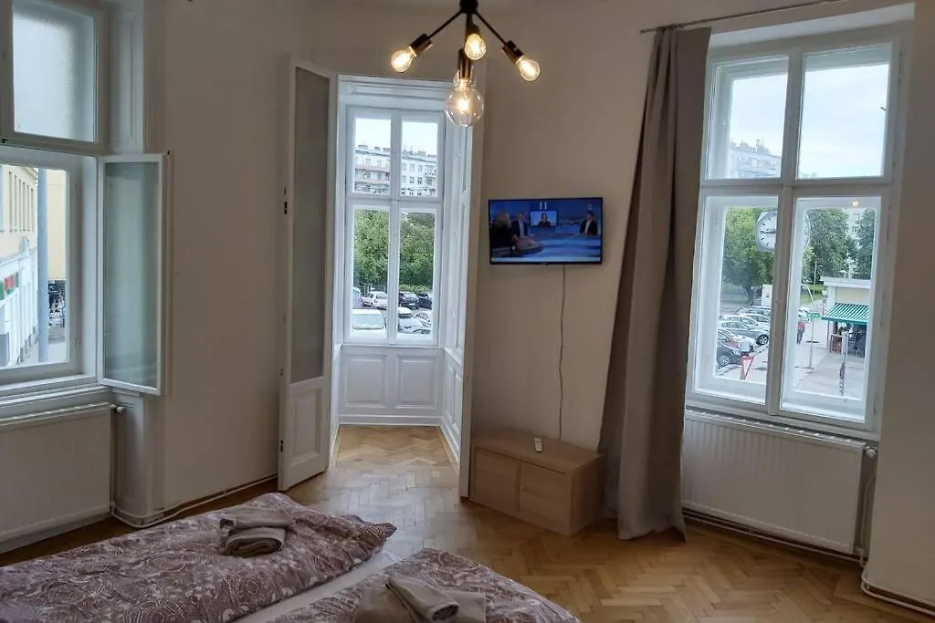 Appartement Lovely New 2 Bedroom Near Hannovamarkt Wenen