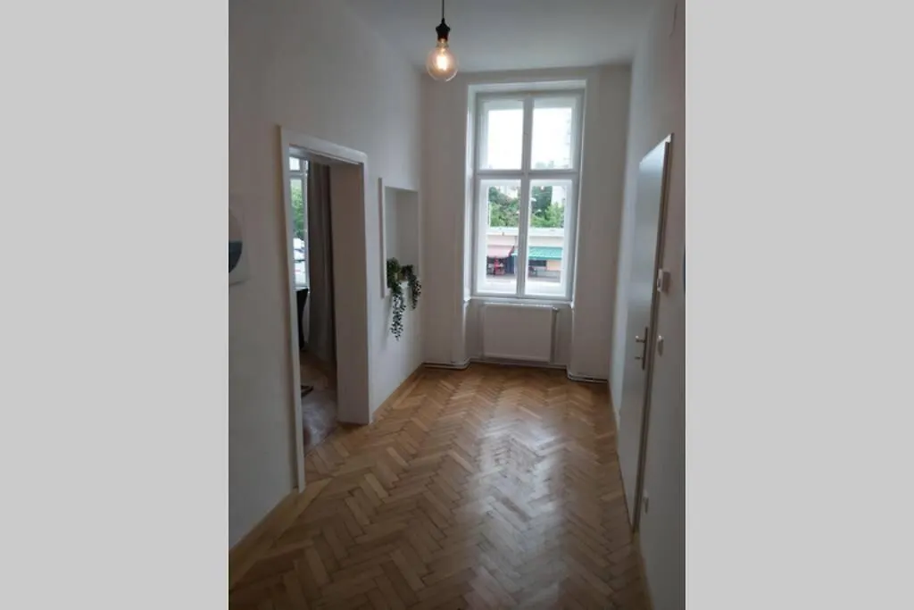 Lovely New 2 Bedroom Near Hannovamarkt Wenen Oostenrijk