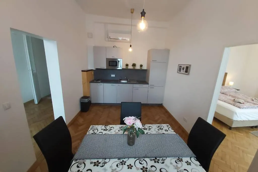 Appartement Lovely New 2 Bedroom Near Hannovamarkt Wenen